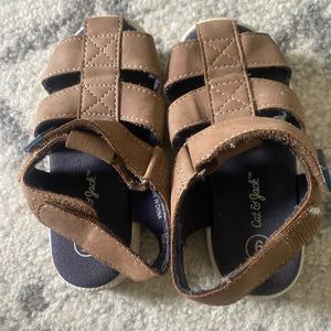 Boy’s Cat and Jack sandals